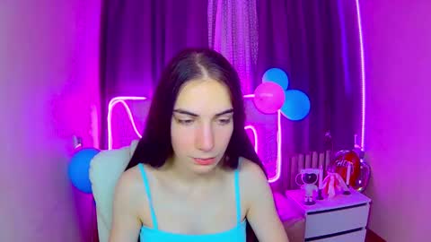 nikastarkk online show from 10/09/25, 08:01