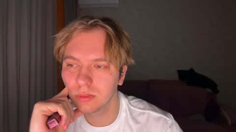 Celine online show from 12/17/25, 04:35