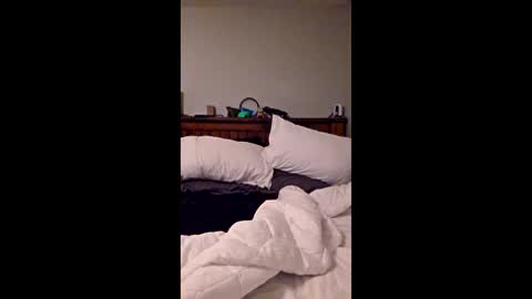 nikeair0628 online show from 02/16/26, 08:21