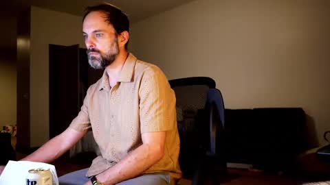 Nike Jude online show from 09/25/25, 02:04