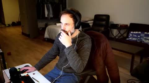 Nike Jude online show from 12/17/25, 08:15