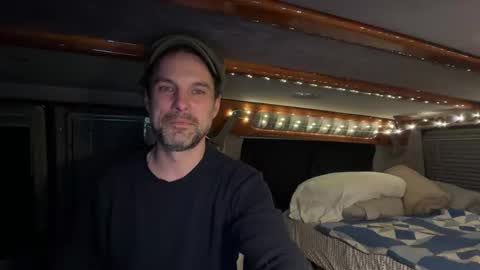 Nike Jude online show from 01/14/26, 04:29