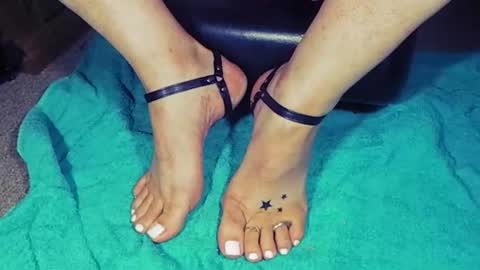 nikisissyfeet online show from 01/19/26, 02:26