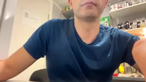 Snapshot of nikk3032 chatting on 01/29/25, 01:07 NIk online show from 01/29/25, 01:07