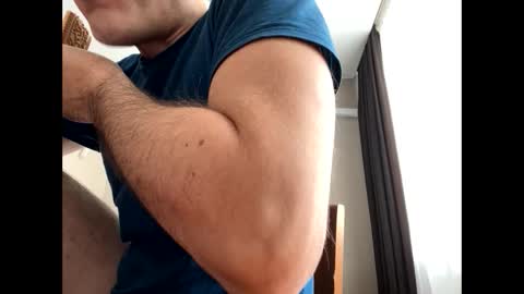 Snapshot of nikk3032 chatting on 03/02/25, 08:05 NIk online show from 03/02/25, 08:05