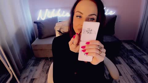 nikki_blondiee online show from 01/29/25, 03:44