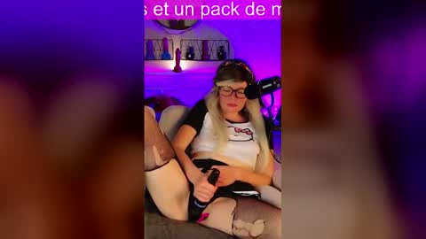 Kitty Chatte online show from 05/04/26, 08:16