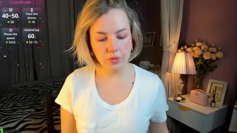 Nikki online show from 10/13/25, 01:05