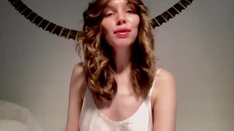 Nikki online show from 01/09/25, 10:09