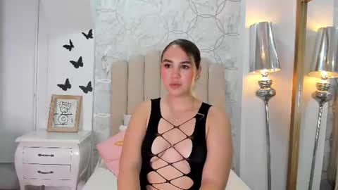 Snapshot of nikki_moon_ chatting on 07/10/26, 07:12 nikki_moon_ online show from 07/10/26, 07:12