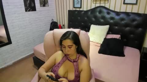 Nikki  online show from 05/28/26, 03:04