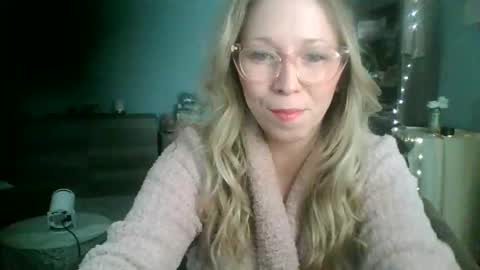 Snapshot of nikkib653466 chatting on 01/12/26, 04:12 nikkib653466 online show from 01/12/26, 04:12