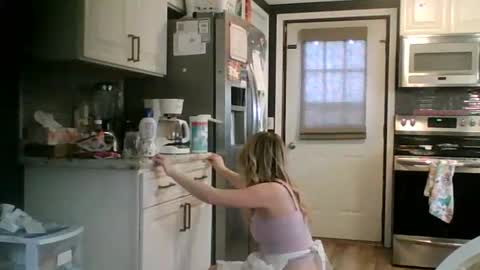 Snapshot of nikkib653466 chatting on 02/01/26, 06:06 nikkib653466 online show from 02/01/26, 06:06