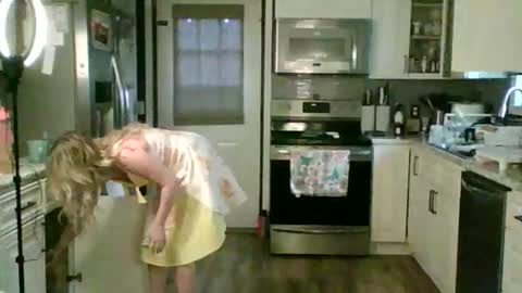 Snapshot of nikkib653466 chatting on 03/02/26, 05:42 nikkib653466 online show from 03/02/26, 05:42