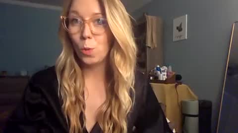 nikkib653466 online show from 07/10/26, 06:10