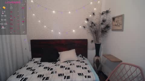 NikkieMilky online show from 01/11/25, 04:38