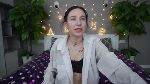 Nikki online show from 02/01/25, 07:23