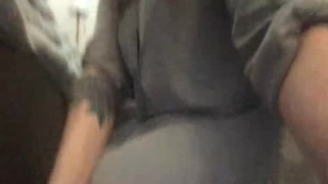 nikkijay5280 online show from 12/22/25, 06:38