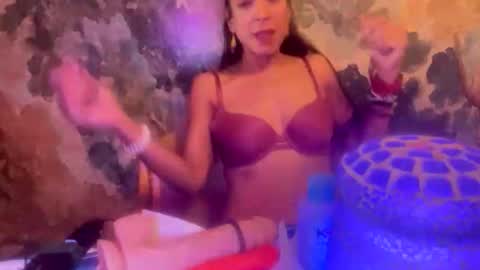 nikkipoon online show from 04/25/26, 06:38