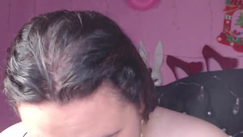 Snapshot of nikkirous_ chatting on 02/08/25, 12:28 Nikkirous online show from 02/08/25, 12:28