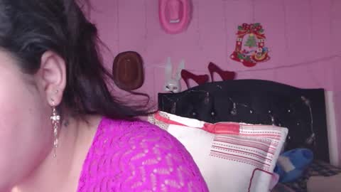 Snapshot of nikkirous_ chatting on 02/11/25, 03:40 Nikkirous online show from 02/11/25, 03:40