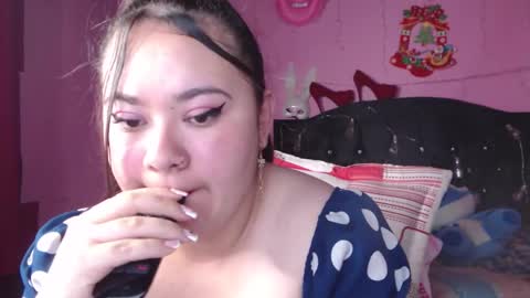 Snapshot of nikkirous_ chatting on 02/12/25, 05:58 Nikkirous online show from 02/12/25, 05:58