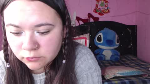 Snapshot of nikkirous_ chatting on 02/19/25, 04:11 Nikkirous online show from 02/19/25, 04:11