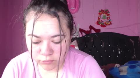 Snapshot of nikkirous_ chatting on 03/05/25, 12:55 Nikkirous online show from 03/05/25, 12:55