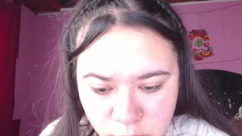 Snapshot of nikkirous_ chatting on 03/06/25, 01:03 Nikkirous online show from 03/06/25, 01:03