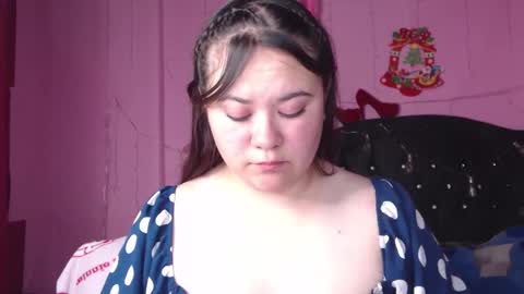 Snapshot of nikkirous_ chatting on 03/06/25, 04:17 Nikkirous online show from 03/06/25, 04:17