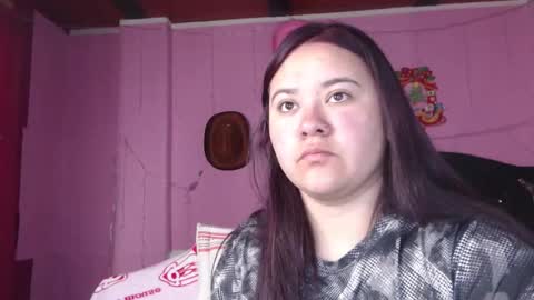 Snapshot of nikkirous_ chatting on 03/11/25, 12:28 Nikkirous online show from 03/11/25, 12:28