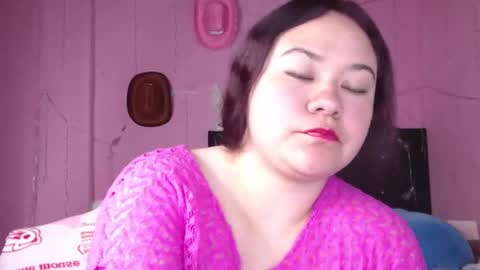 Snapshot of nikkirous_ chatting on 03/12/25, 04:35 Nikkirous online show from 03/12/25, 04:35