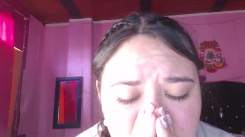 Snapshot of nikkirous_ chatting on 09/20/25, 12:50 Nikkirous online show from 09/20/25, 12:50