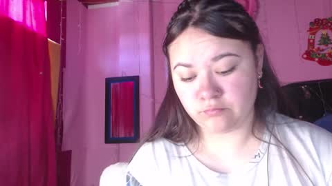 Snapshot of nikkirous_ chatting on 09/21/25, 01:46 Nikkirous online show from 09/21/25, 01:46