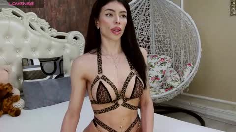 Nikky online show from 01/22/25, 10:50