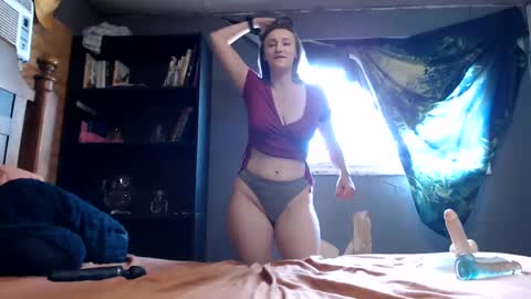 Nikki online show from 09/29/25, 03:39