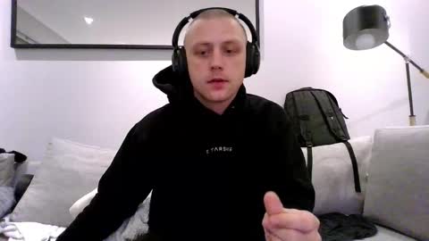 Isthisreal online show from 02/09/25, 06:22