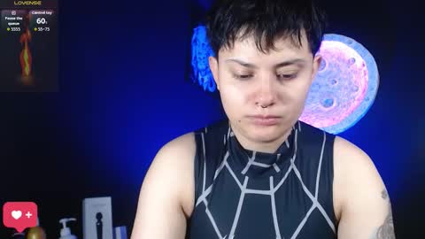 Nikky online show from 09/30/25, 01:49