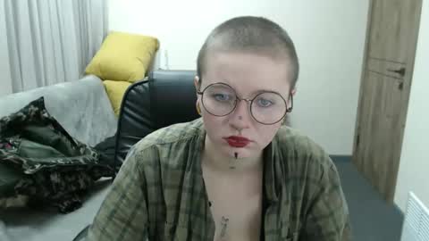 nikkysnow online show from 10/01/25, 08:09