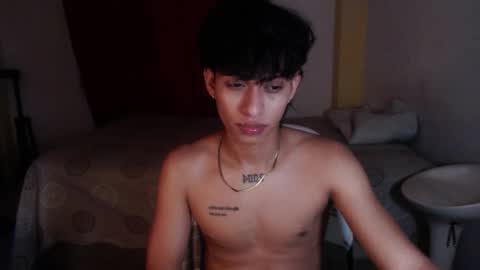 niklaus_wolf online show from 11/20/25, 02:56