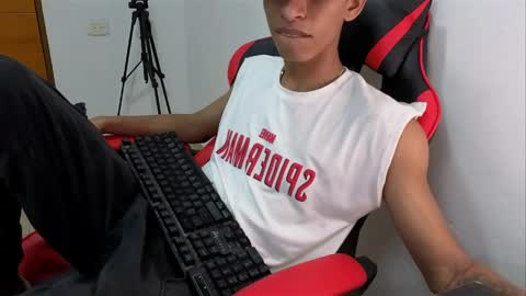 niklaus_wolf online show from 03/26/26, 06:30