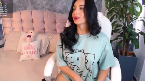 Niko Robin online show from 02/19/25, 04:00