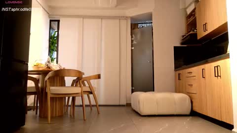 Nicole cam online show from 12/19/25, 09:33