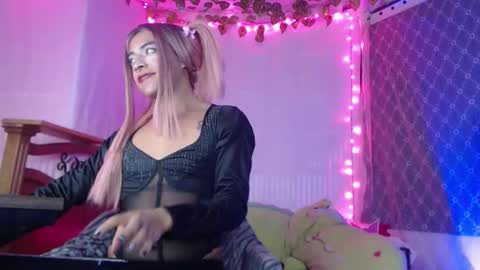 Nicol online show from 04/18/26, 06:39