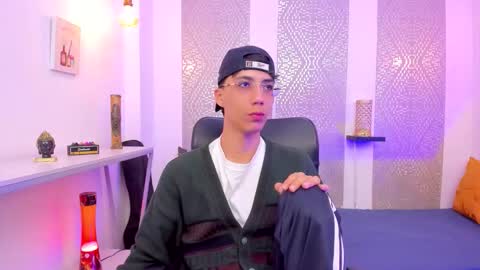    online show from 01/08/26, 04:48