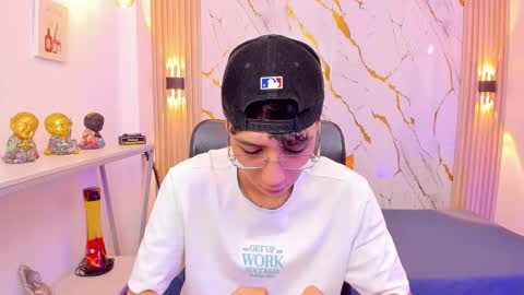    online show from 02/04/26, 04:07