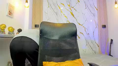    online show from 02/09/26, 04:16