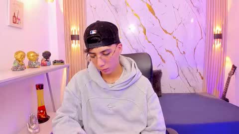    online show from 02/11/26, 03:22