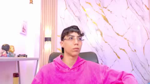 Snapshot of nikolay_gregori chatting on 06/21/26, 04:15 online show from 06/21/26, 04:15