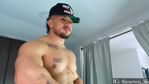 Snapshot of nikolaylisin chatting on 06/07/26, 12:53 Niko online show from 06/07/26, 12:53